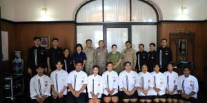 ถวายพระกระยาหารจากวัตถุดิบท้องถิ่นซึ่งเป็นเอกลักษณ์เมืองสงขลา