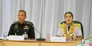 ผู้อำนวยการสถาบันการอาชีวศึกษาภาคใต้ 3  ประธานฝ่ายอารักขาและความสงบเรียบร้อย ในพิธีมอบปริญญาบัตรแก่ผู้สำเร็จการศึกษา ประจำปีการศึกษา 2567 