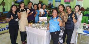 อบรมให้ความรู้ในหลักสูตรอาหาร Canape ให้แก่ประชาชน ณ ศูนย์ส่งเสริมการเรียนรู้ระดับ ตำบลบางเขียด อำเภอสิงหนคร จังหวัดสงขลา