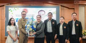 ร่วมแสดงความยินดีและกล่าวอวยพรแก่ ดร.เฉลิมศักดิ์ มูสิกะ เนื่องในโอกาสย้ายมาดำรงตำแหน่งผู้อำนวยการวิทยาลัยการอาชีพหลวงประธานราษฎร์นิกร